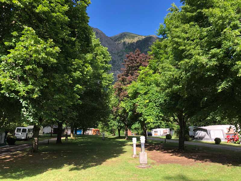 emplacement camping parc des ecrins entraigues